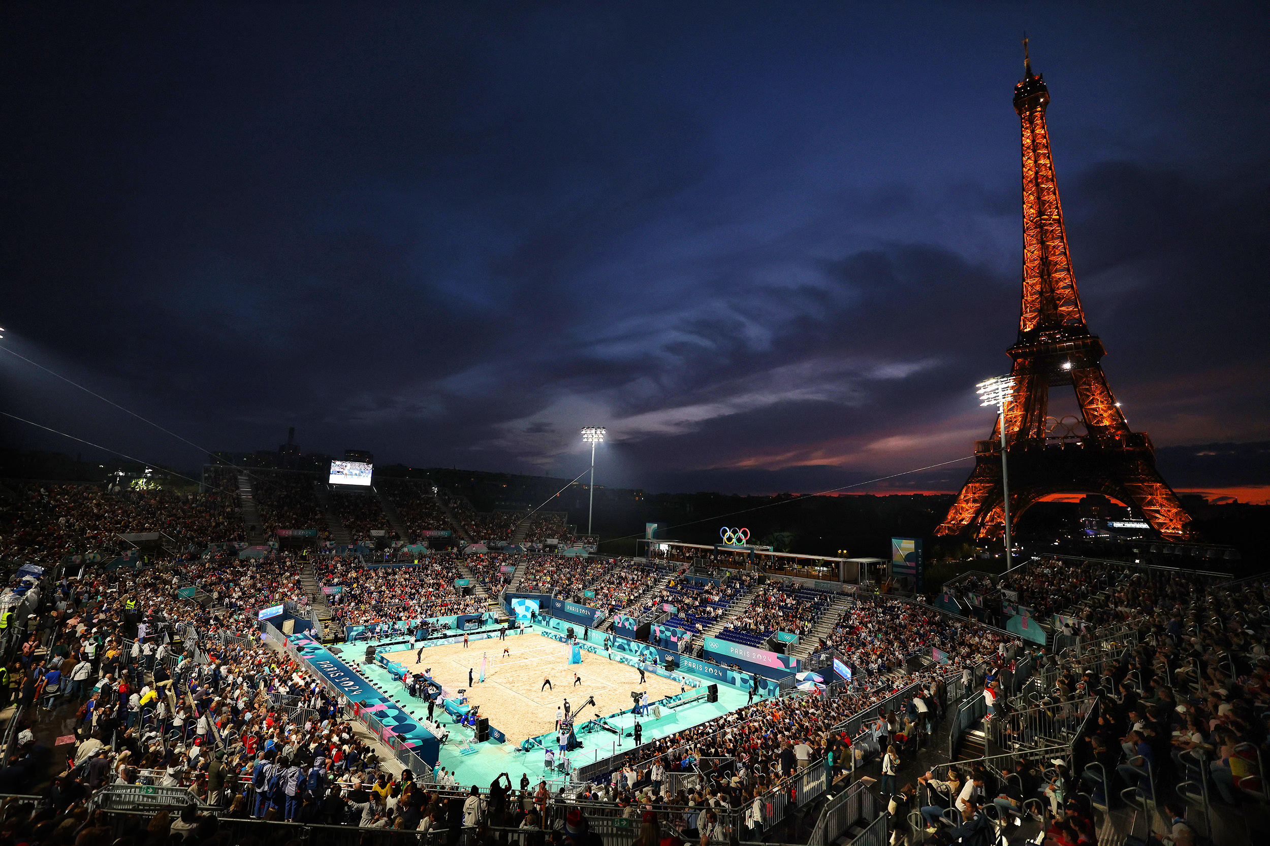 Eiffel Tower Stadion_NÜSSLI_XAVER (1)